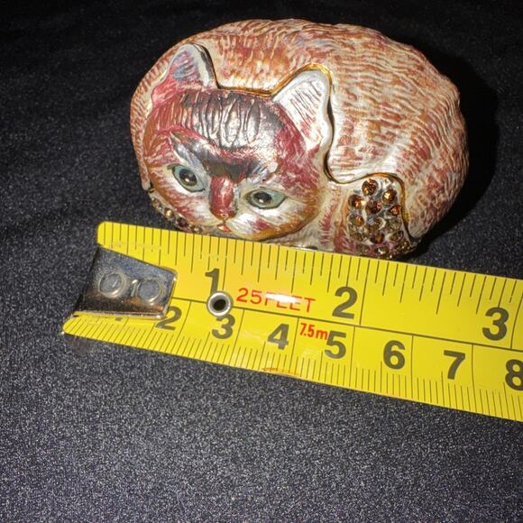 Enamel Metal Trinket Box of A Cat with Crystal Embelishment Vintage - Picture 9 of 11